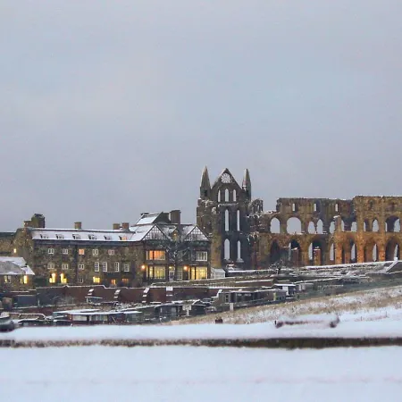 Whitehall 1 * Whitby